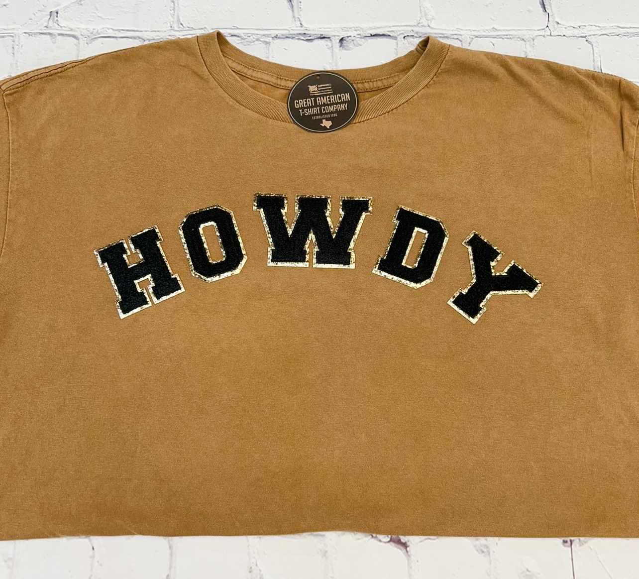 Howdy Curved Glitter Patch Graphic Tee